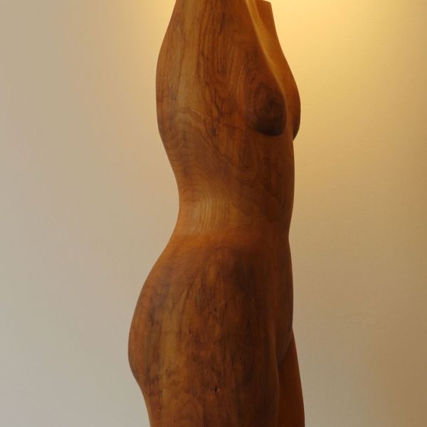 Houten sculptuur Beeld 25